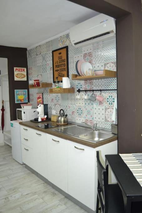 Casa Mya - Studio Flat Неаполь Экстерьер фото